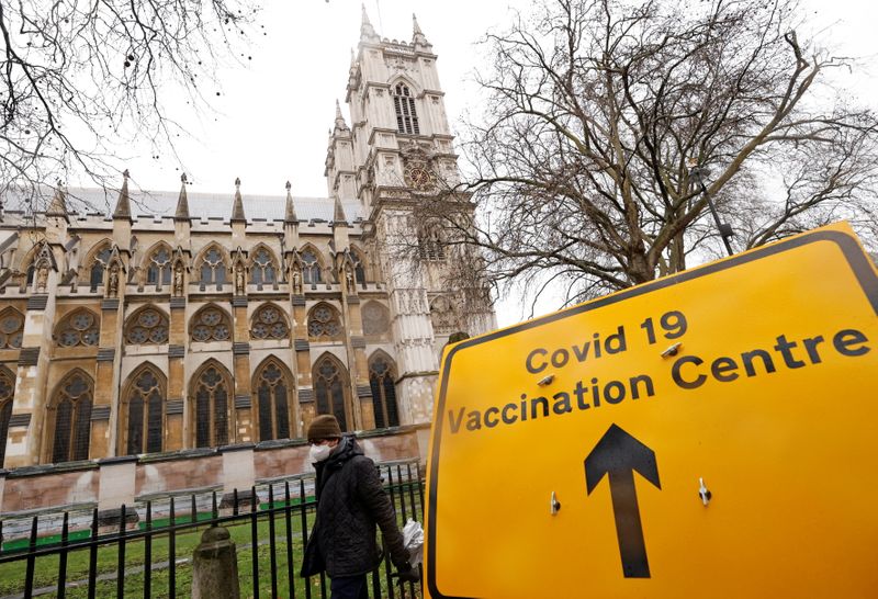 &copy; Reuters. LE VARIANT BRITANNIQUE DU COVID-19 PAS AUSSI DANGEREUX QUE CRAINT