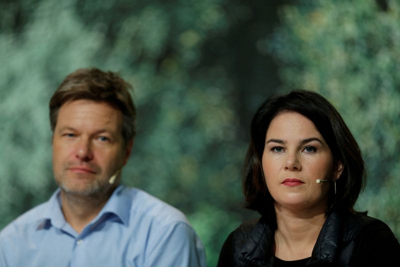 &copy; Reuters. FILE PHOTO: Germany&apos;s Green Party delegates conference in Bielefeld