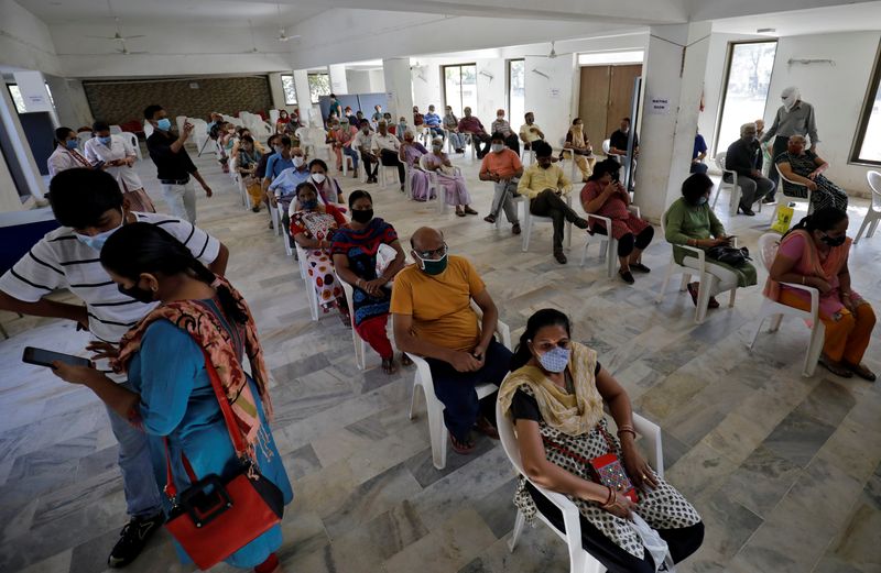&copy; Reuters. ワクチン製造大国のインド、感染急増でコロナワクチン輸入へ