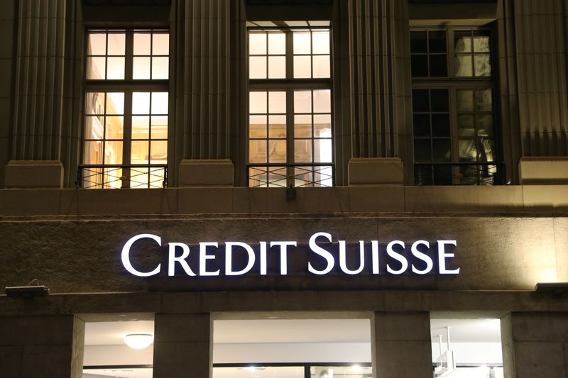 &copy; Reuters. El logotipo del banco suizo Credit Suisse en una sucursal en Berna