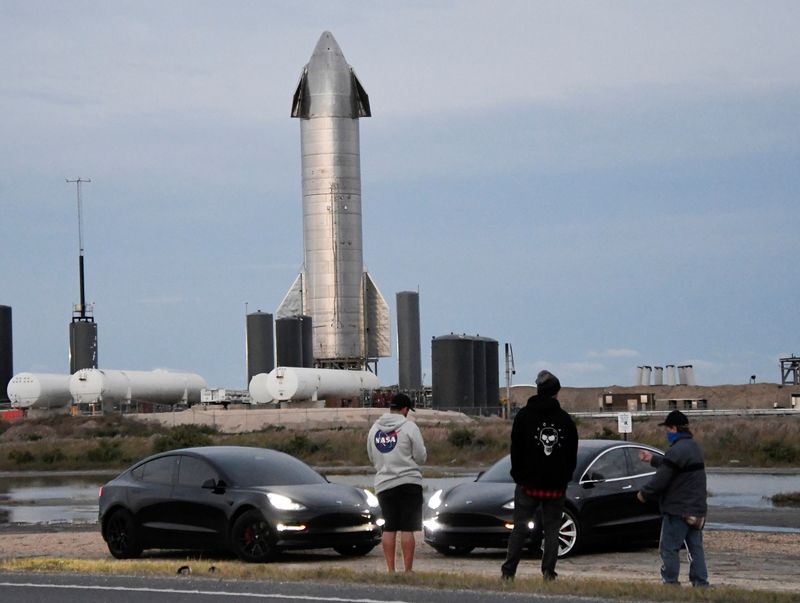&copy; Reuters. Arrival of SpaceX in the small Texas town of Boca Chica, in the days before a test launch of the company&apos;s new  super heavy-lift Starship rocket