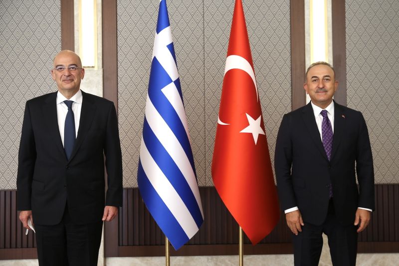 &copy; Reuters. اشتباك لفظي بين وزيري خارجية اليونان وتركيا في مؤتمر صحفي