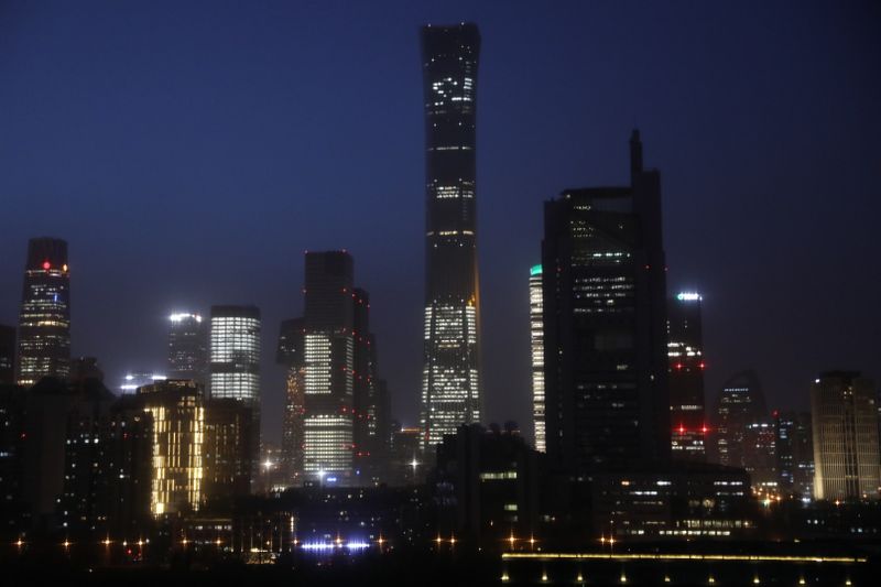 © Reuters. Buildings in the Central Business District (CBD) are seen lit up during the night in Beijing