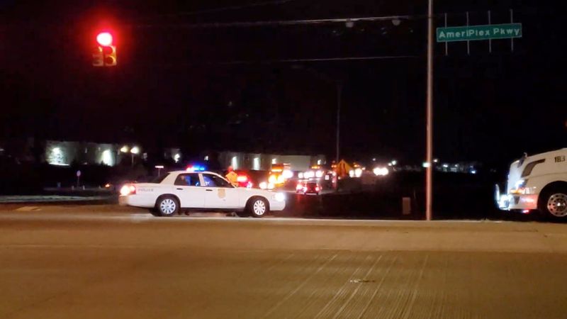 &copy; Reuters. Viatura da polícia após incidente com tiros em unidade da FedEx em Indianapolis