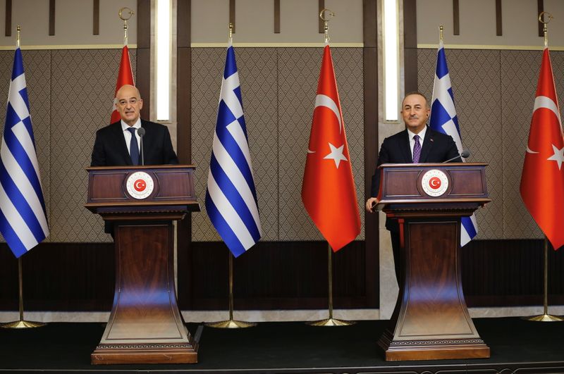 &copy; Reuters. اليونان تقول إنها تريد &quot;أجندة إيجابية&quot; مع تركيا إثر مشادة بين وزيرين