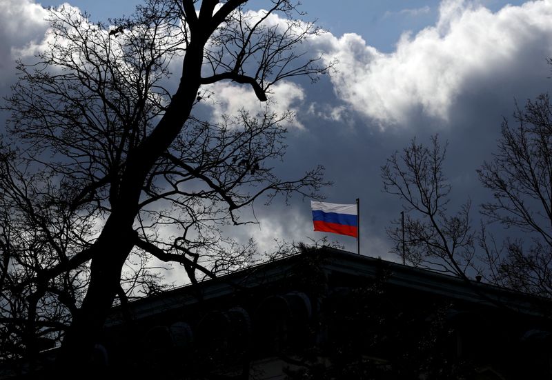 &copy; Reuters. FILE PHOTO: The national flag flutters on top of the Russian embassy in Prague