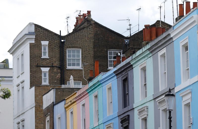 &copy; Reuters. A row of houses are seen in London