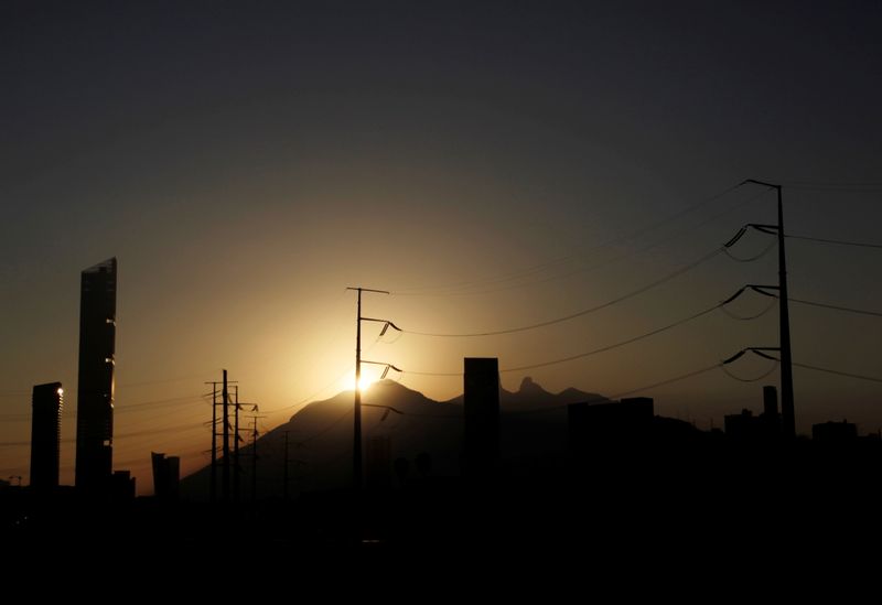 &copy; Reuters. Linhas de transmissão de energia