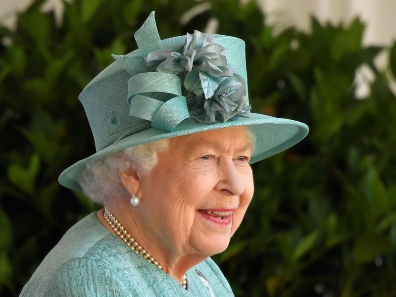 &copy; Reuters. Britain&apos;s Queen Elizabeth marks her official birthday in Windsor