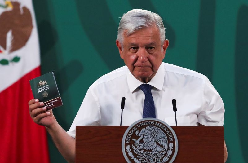 &copy; Reuters. メキシコ大統領がアストラ製コロナワクチン接種、信頼呼び掛け