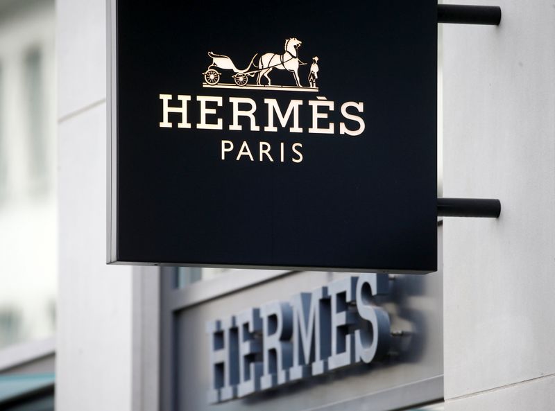 &copy; Reuters. The logo of French luxury group Hermes is seen in Zurich