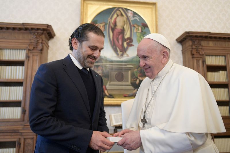 &copy; Reuters. الحريري يقول البابا فرنسيس وعد بزيارة لبنان بعد تشكيل الحكومة