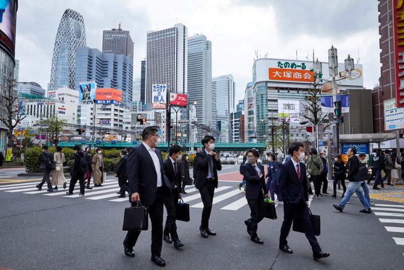 &copy; Reuters. 厚労省、バリシチニブをコロナ治療薬として承認　国内3例目