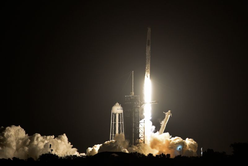 &copy; Reuters. DÉCOLLAGE DE LA FUSÉE SPACEX POUR LA MISSION CREW-2 DE LA NASA