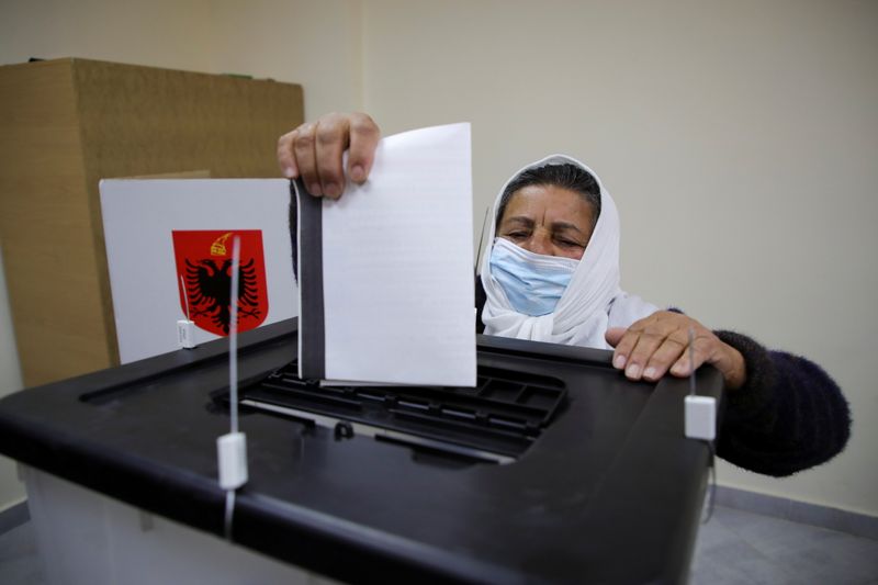 &copy; Reuters. انتخابات برلمانية في ألبانيا والناخبون منشغلون بقضية الفساد