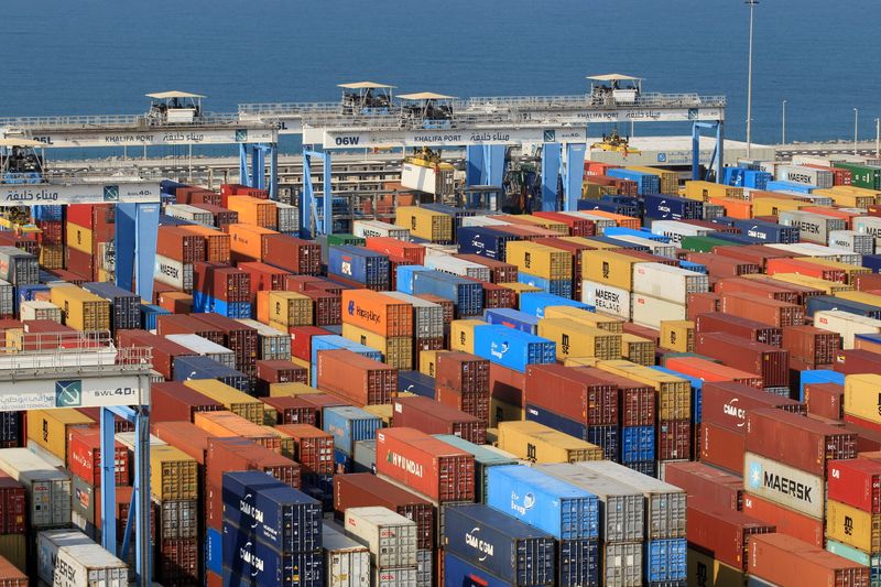 &copy; Reuters. FILE PHOTO: Containers are seen at Abu Dhabi&apos;s Khalifa Port after it was expanded in Abu Dhabi