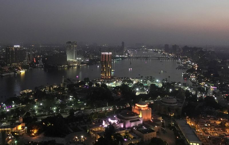 &copy; Reuters. FILE PHOTO: A view of the city skyline and River Nile from Cairo tower building in the capital of Cairo