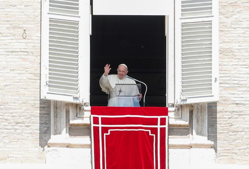 &copy; Reuters. البابا فرنسيس: أحدث فاجعة للمهاجرين في البحر المتوسط تدعو للشعور بالخزي