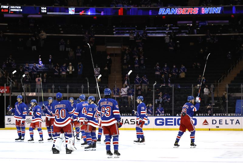 &copy; Reuters. NHL: Buffalo Sabres at New York Rangers
