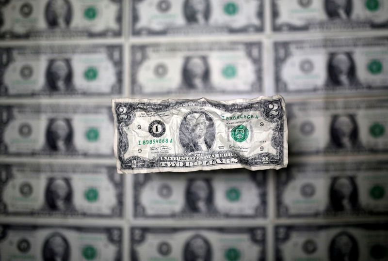 &copy; Reuters. Una banconota stropicciata da un dollaro