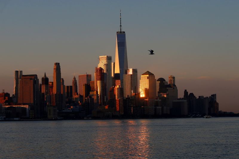 &copy; Reuters. FILE PHOTO: A view of the One World Trade Centre tower and the lower Manhattan skyline of New York City at sunrise as seen from Hoboken