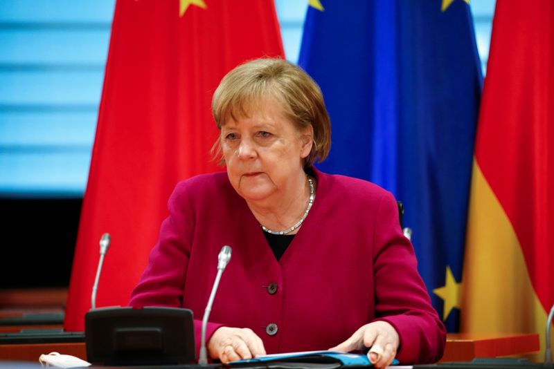 &copy; Reuters. Chanceler da Alemanha, Angela Merkel, durante videochamado com primeiro-ministro da China em Berlim