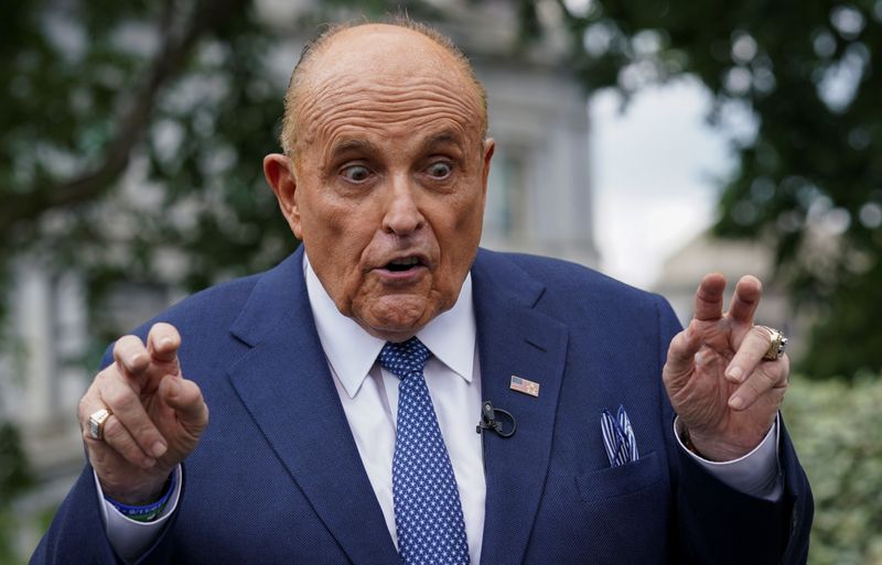 &copy; Reuters. Rudolph Giuliani fala na Casa Branca