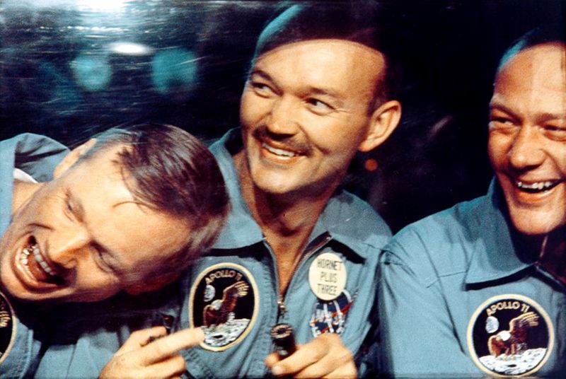 © Reuters. FILE PHOTO: Handout photo of the Apollo 11 crew