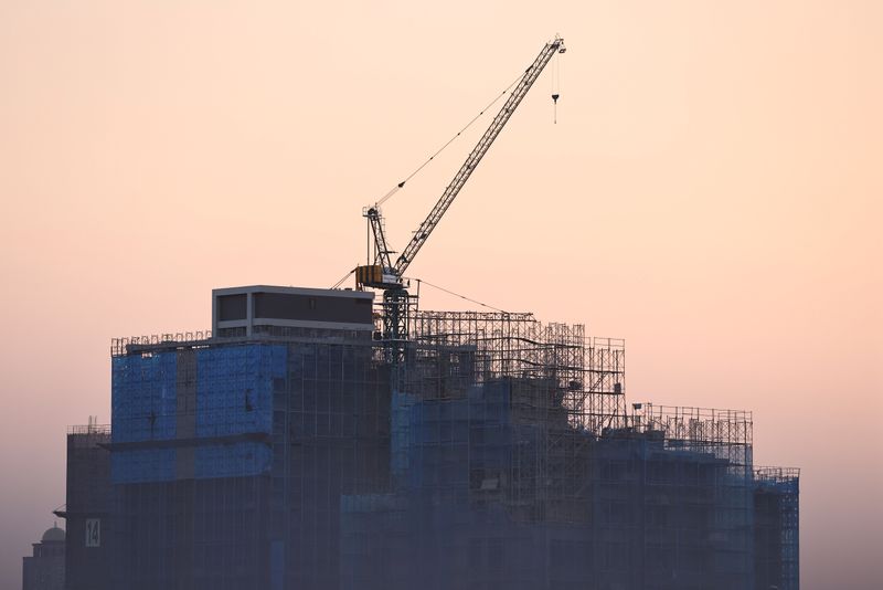 &copy; Reuters. A construction site in seen during sunset in Taipei