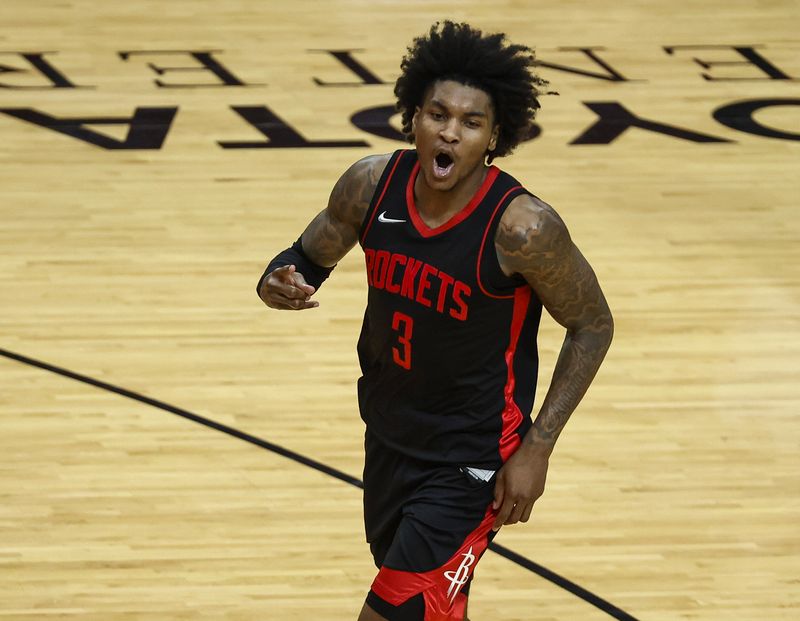 &copy; Reuters. NBA: Milwaukee Bucks at Houston Rockets