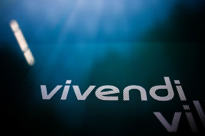 &copy; Reuters. Mediaset et Vivendi sont à suivre lundi aux Bourses de Paris et Milan. Les deux groupes se rapprochent d'un accord qui mettrait fin à une bataille juridique de plusieurs années après l'échec d'un accord dans la télévision payante en 2016, ont indiq