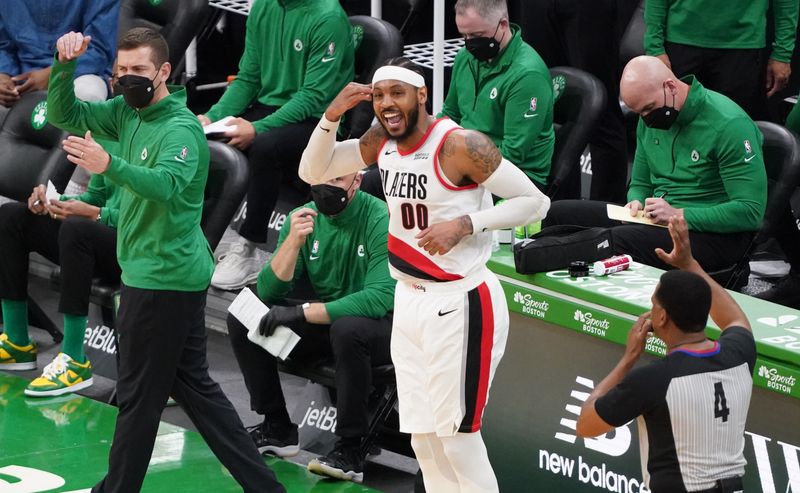 Carmelo Anthony moves to 10th in all-time NBA scoring