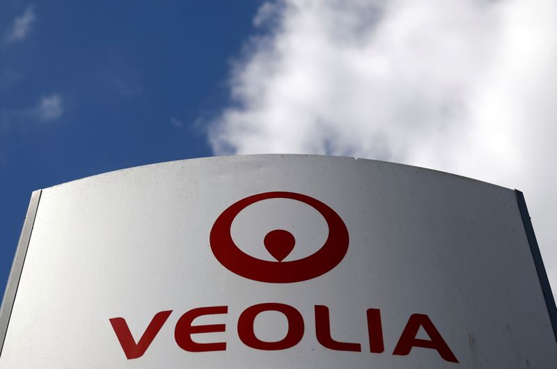 &copy; Reuters. The logo of Veolia is seen in Saint-Herblain near Nantes, France, April 12, 2021. REUTERS/Stephane Mahe