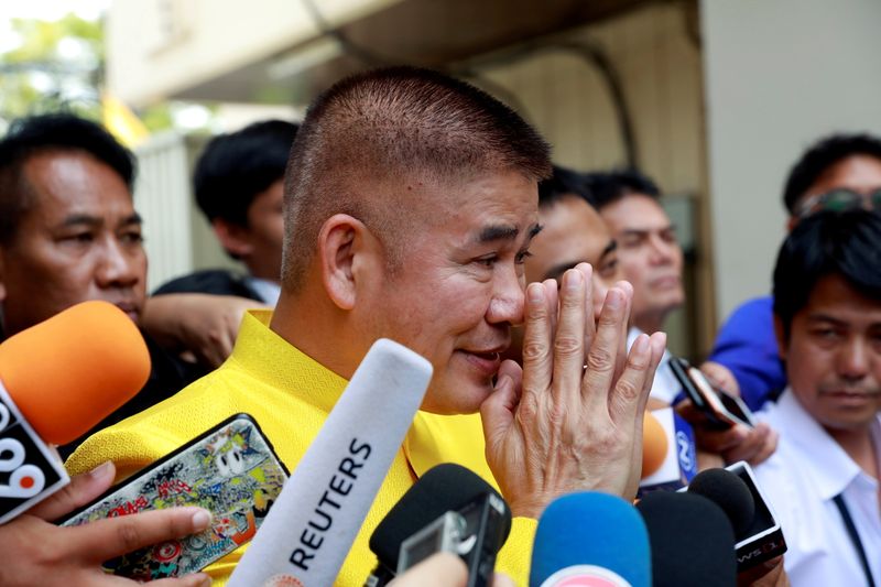 &copy; Reuters. FILE PHOTO: Thailand&apos;s Deputy Agriculture Minister Prompao talks to reporters after a government cabinet meeting in Bangkok