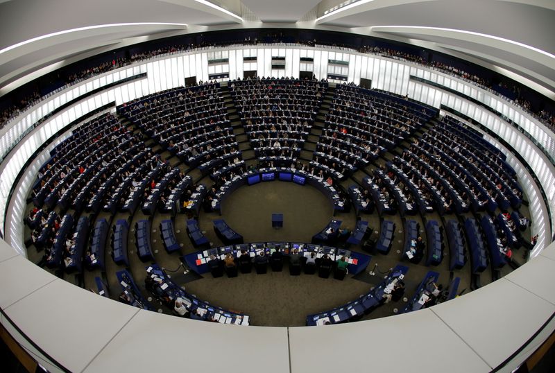 &copy; Reuters. Emmanuel Macron va demander dimanche à l'occasion de la Journée de l'Europe que des sessions plénières du Parlement européen puissent reprendre à Strasbourg à partir du mois de juin, a-t-on appris jeudi auprès de l'Elysée. /Photo d'archives/REUTE