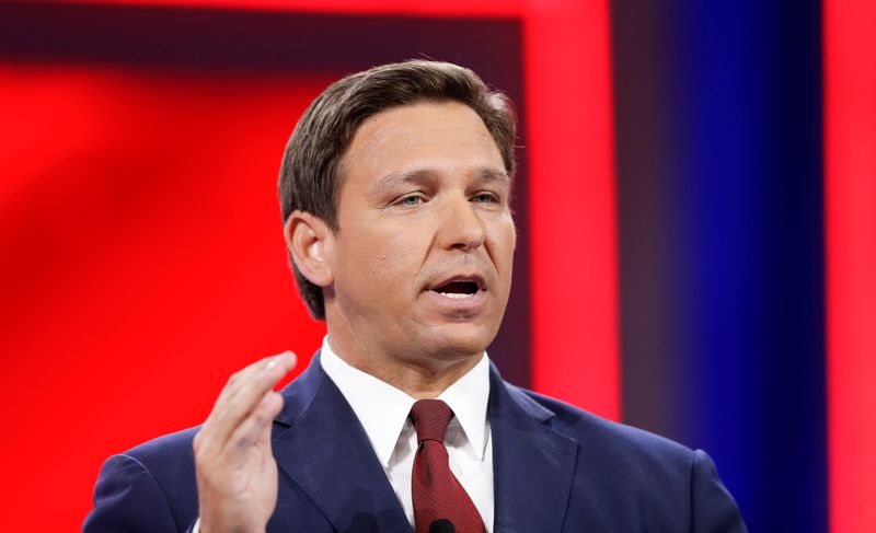 &copy; Reuters. Florida Gov. Ron DeSantis speaks during the welcome segment of the Conservative Political Action Conference (CPAC) in Orlando, Florida, U.S. February 26, 2021. REUTERS/Joe Skipper
