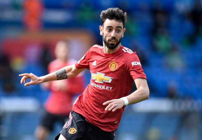 &copy; Reuters. Bruno Fernandes durante partida do Manchester United contra o Leeds United pelo Campeonato Inglês
25/04/2021 Pool via REUTERS/Peter Powell