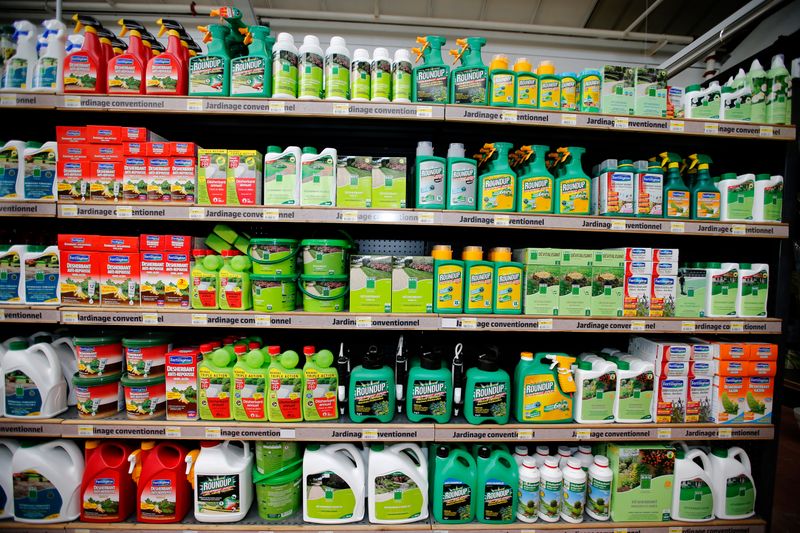 &copy; Reuters. Pesticidas à venda em Bonneuil-Sur-Marne, França 
16/06/2015
REUTERS/Charles Platiau
