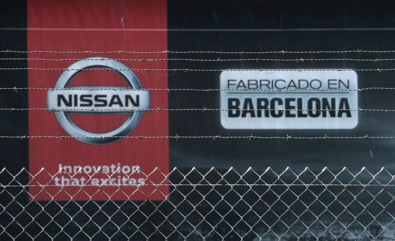 &copy; Reuters. FILE PHOTO: The logo of Nissan is seen through a fence at Nissan factory at Zona Franca during the coronavirus disease (COVID-19) outbreak in Barcelona, Spain, May 26, 2020. REUTERS/Albert Gea