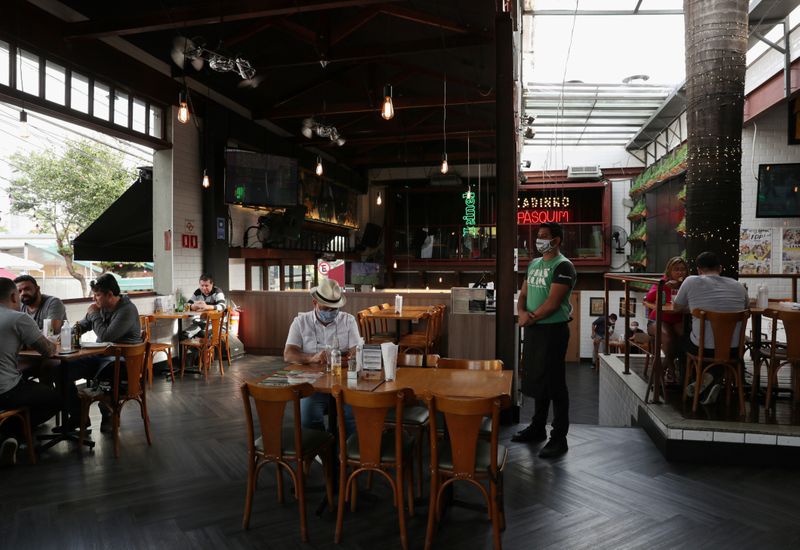 &copy; Reuters. Restaurante em São Paulo
06/07/2021
REUTERS/Amanda Perobelli