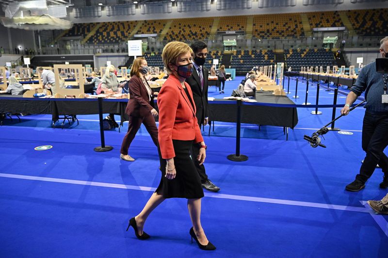&copy; Reuters. Scottish First Minister Nicola Sturgeon arrives at Glasgow counting centre in the Emirates Arena in Glasgow, Scotland, Britain May 7, 2021. Jeff J Mitchell/Pool via REUTERS