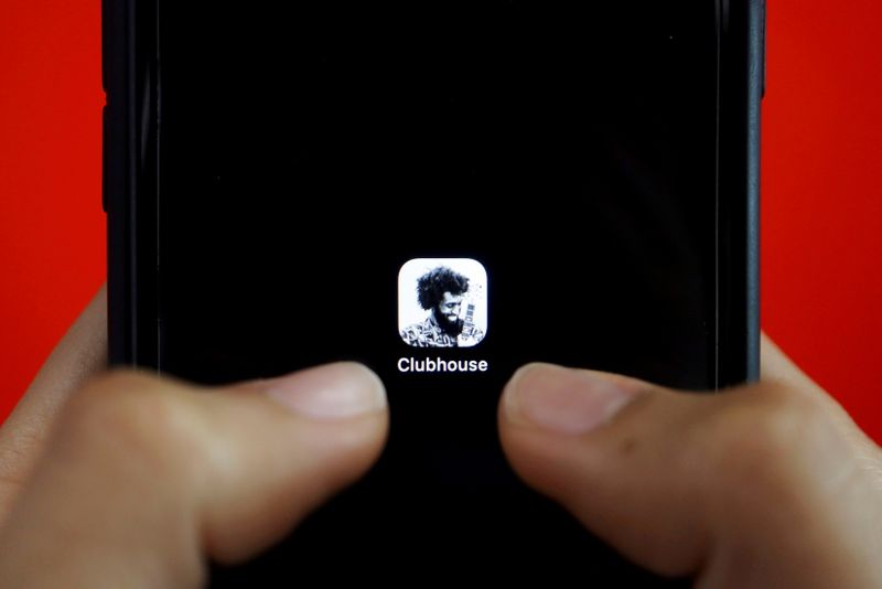 &copy; Reuters. FILE PHOTO: The social audio app Clubhouse is seen on a mobile phone in this illustration picture taken February 8, 2021. REUTERS/Florence Lo/Illustration/File Photo