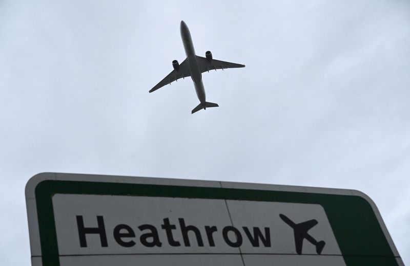 &copy; Reuters. FILE PHOTO: An aircraft takes off at Heathrow Airport amid the spread of the coronavirus disease (COVID-19) pandemic in London, Britain, February 4, 2021. REUTERS/Toby Melville/File Photo