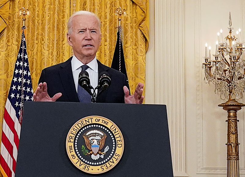 &copy; Reuters. O presidente dos EUA, Joe Biden, no Salão Leste da Casa Branca, em Washington, EUA, 10 de maio de 2021. REUTERS/Kevin Lamarque