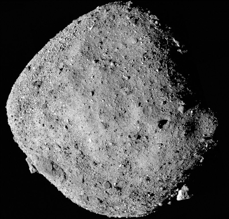 &copy; Reuters. FILE PHOTO: A mosaic image of asteroid Bennu, composed of 12 PolyCam images collected on December 2, 2018 by the OSIRIS-REx spacecraft from a range of 15 miles (24 km).  NASA/Goddard/University of Arizona/Handout via REUTERS  