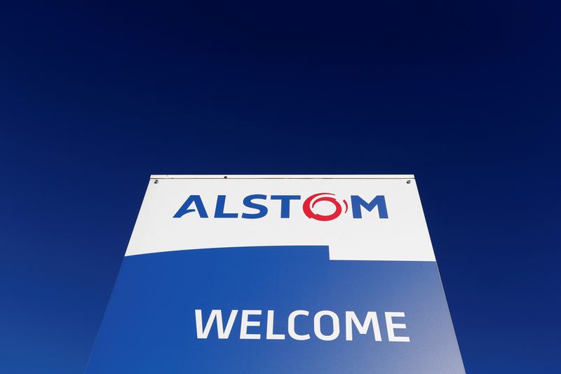 &copy; Reuters. FILE PHOTO: A logo of Alstom is seen at the Alstom's plant in Semeac near Tarbes, France, February 15, 2019. REUTERS/Regis Duvignau