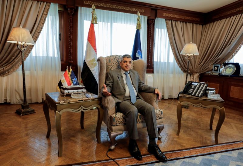 &copy; Reuters. FILE PHOTO: Osama Rabie, Chairman of the Suez Canal Authority, speaks during an interview with Reuters in his office in the city of Ismailia, Egypt April 6, 2021. REUTERS/Mohamed Abd El Ghany