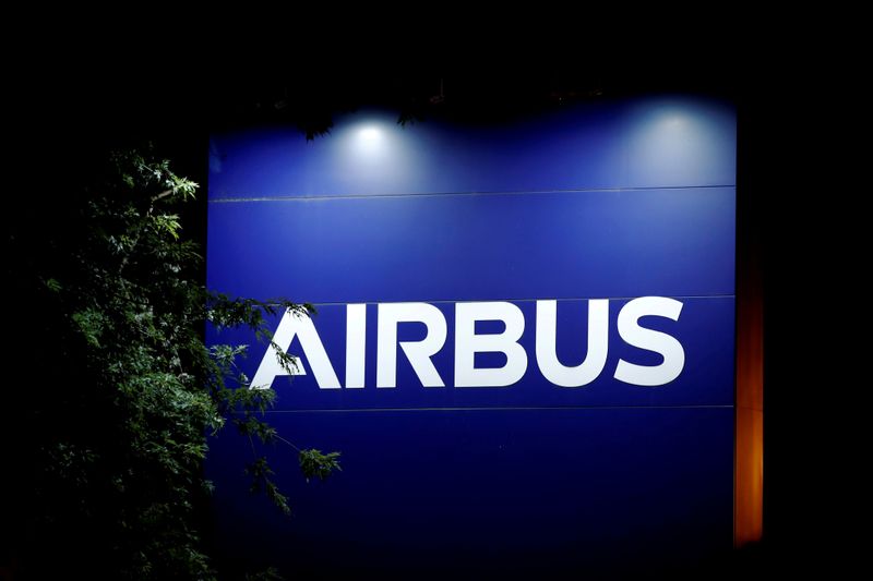 &copy; Reuters. FILE PHOTO: A logo of Airbus is seen at the entrance of its factory in Blagnac near Toulouse