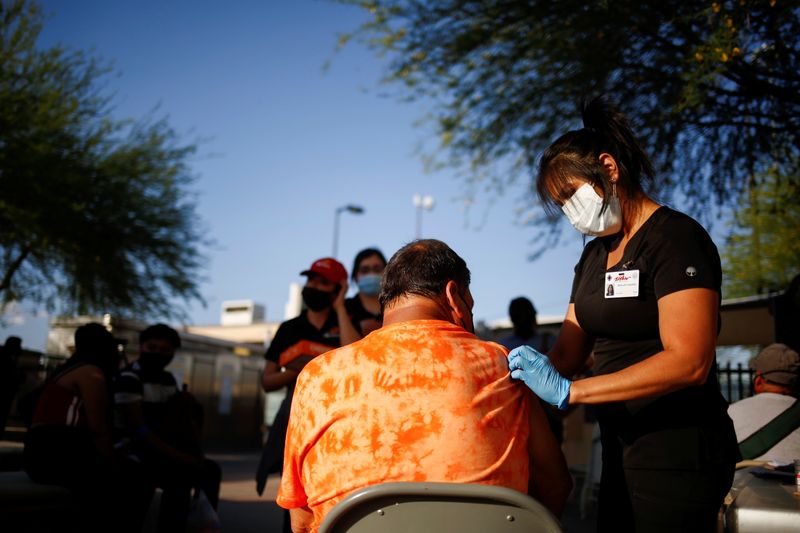 &copy; Reuters. Vacinação em El Paso, no Texas
 7/5/2021  REUTERS/Jose Luis Gonzalez