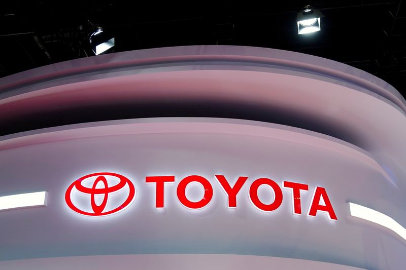 &copy; Reuters. FILE PHOTO: The Toyota logo is seen at its booth during a media day for the Auto Shanghai show in Shanghai, China, April 19, 2021. REUTERS/Aly Song